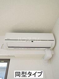 ティアラグレイス 202 2階ワンルームのリビング/ダイニング