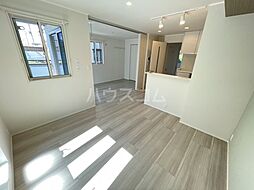 ウィズハイム新井町 101 1階2LDKのリビング/ダイニング