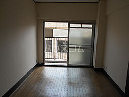 ロイヤルコーポ 6階2DKのリビング/ダイニング