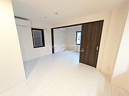 SOLASIA residence南大塚 102 1階1LDKのリビング/ダイニング