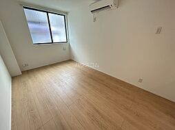 ソルナクレイシア三鷹II 201 2階1LDKのリビング/ダイニング