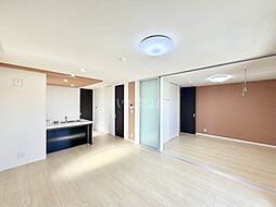 シェ・ブラウゼ北村 302 3階3LDKのリビング/ダイニング