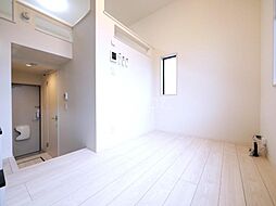 メゾン・ド・ハル 205 1階ワンルームのリビング/ダイニング