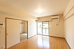 ヴェルデ武蔵野 204 2階3LDKのリビング/ダイニング