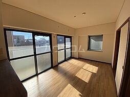 ブリックコート52 203 2階3LDKのリビング/ダイニング