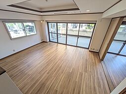 ローヤルマンション 201 2階3LDKのリビング/ダイニング