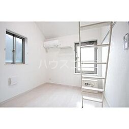 ブリリアント北千住 302 3階ワンルームのリビング/ダイニング