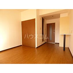 グランデュール56 102 1階ワンルームのリビング/ダイニング