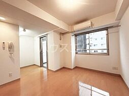 キャビン・ドゥ・ルミエール 704 7階ワンルームのリビング/ダイニング