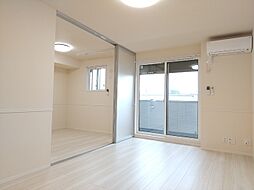 名鉄河和線 半田口駅 徒歩10分の賃貸アパート 3階1LDKのリビング/ダイニング