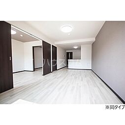 アーバンコート尾西 205 2階2LDKのリビング/ダイニング