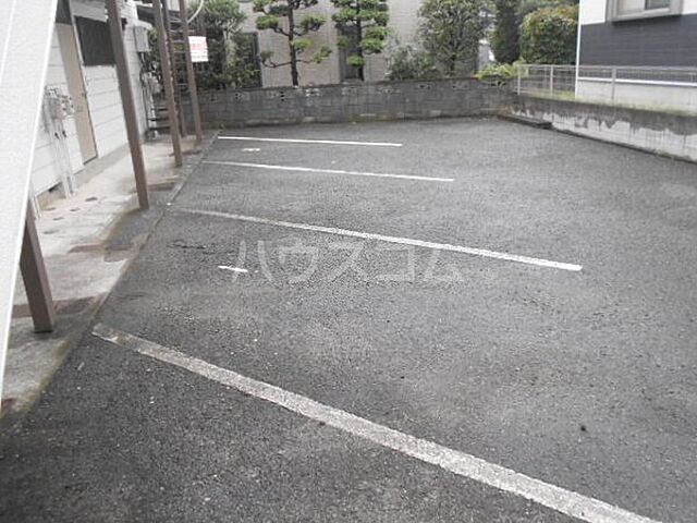 7 / 11