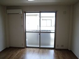 愛コーポレーションカネタ 102 1階1Kのリビング/ダイニング