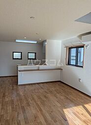 ルミエール国立 102 1階3LDKのリビング/ダイニング