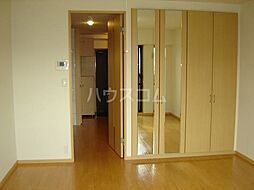 ウォーターミル五番館 203 2階1Kのリビング/ダイニング