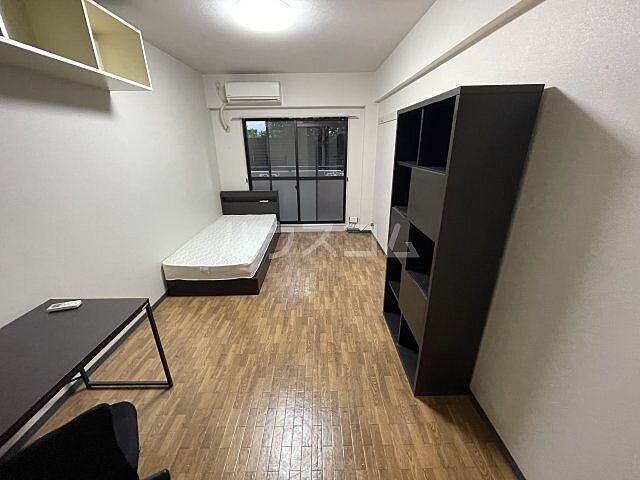 寝室