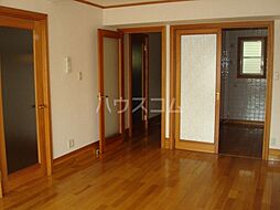 愛知環状鉄道 瀬戸口駅 徒歩10分の賃貸マンション 3階1SKのリビング/ダイニング