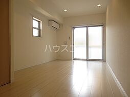 リブリ・エール 201 2階1Kのリビング/ダイニング