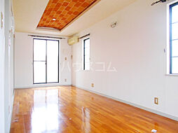 ラパンドゥ 302 3階1LDKのリビング/ダイニング