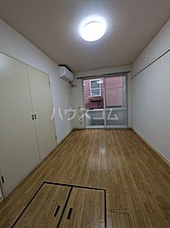 グリーンエージ 102 1階ワンルームのリビング/ダイニング