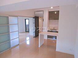 東急田園都市線 駒沢大学駅 徒歩8分の賃貸マンション 8階1LDKのリビング/ダイニング