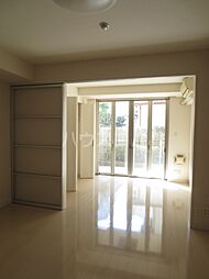 東急東横線 自由が丘駅 徒歩8分の賃貸マンション 1階1DKのリビング/ダイニング