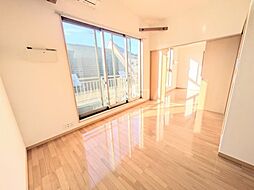 ラッフルズ奥沢 201 2階1LDKのリビング/ダイニング