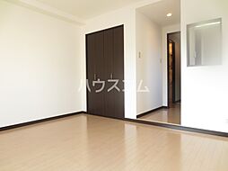 アンブラッセ新検見川 602 6階1Kのリビング/ダイニング