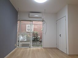 京王動物園線 多摩動物公園駅 徒歩10分の賃貸アパート 1階ワンルームのリビング/ダイニング