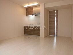 パーシモンIII 2階1LDKのリビング/ダイニング