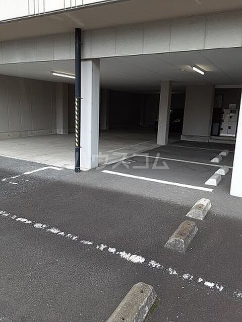 7 / 11
