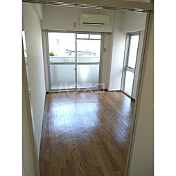 JR中央本線 新守山駅 徒歩3分の賃貸マンション 3階1DKのリビング/ダイニング