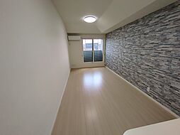 ルミウス 201 2階1LDKのリビング/ダイニング