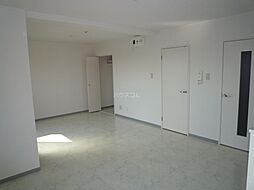 パールヒルズ 202 2階ワンルームのリビング/ダイニング