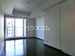 JR山手線 五反田駅 徒歩8分の賃貸マンション 11階1SLDKのリビング/ダイニング