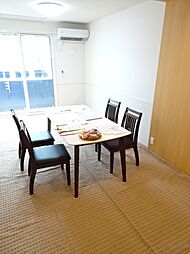 フルール　Ｂ棟 102 1階1LDKのリビング/ダイニング