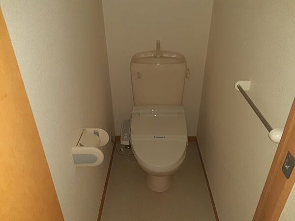 レオパレスプレステージIII 1階 | 千葉県成田市並木町 賃貸マンション トイレ