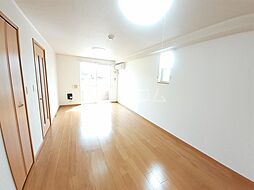 アクラ−ジュ 1階ワンルームのリビング/ダイニング