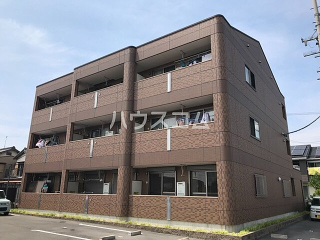 2 / 4