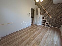 アザーレ・キュリオス長津田B棟 301 3階1Kのリビング/ダイニング