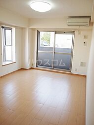 ラッフィナート 101 1階ワンルームのリビング/ダイニング