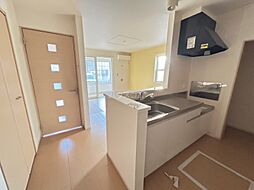 東武伊勢崎線 太田駅 3.7kmの賃貸アパート 1階1LDKのリビング/ダイニング