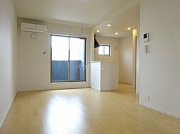 近鉄鈴鹿線 三日市駅 徒歩11分の賃貸アパート 2階1LDKのリビング/ダイニング