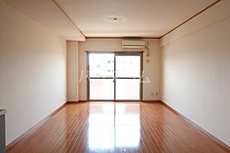 スリーアローズ中小田井 202 2階ワンルームのリビング/ダイニング