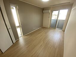 ウッドイン舳越 201 2階1Kのリビング/ダイニング