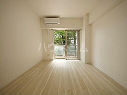 コンフォリアたまプラーザ 204 1階ワンルームのリビング/ダイニング