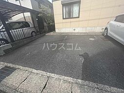 7 / 12