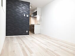 名古屋市営桜通線 鶴里駅 徒歩8分の賃貸アパート 2階1LDKのリビング/ダイニング