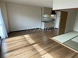 JR東海道本線 共和駅 徒歩13分の賃貸マンション 3階2LDKのリビング/ダイニング