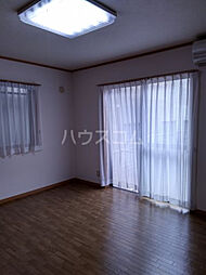 グリーンヒルズII 110 1階1Kのリビング/ダイニング